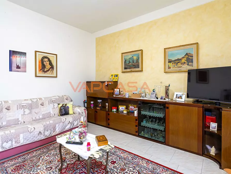 Immagine 9 di Appartamento in vendita  in VIA PUCCINI a Lurano