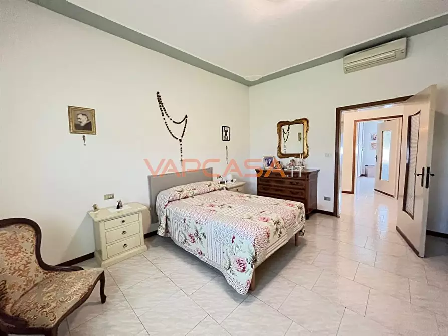 Immagine 1 di Appartamento in vendita  in VIA PUCCINI a Lurano