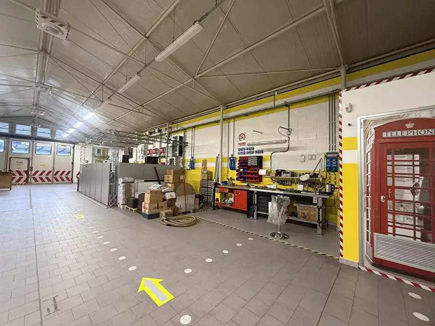 Immagine 7 di Capannone industriale in vendita  in VIA UMBERTO PRIMO 1 a Calcio