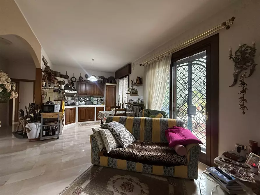 Immagine 3 di Villa in vendita  in VIA MASCAGNI 2 a Palazzolo Sull'oglio