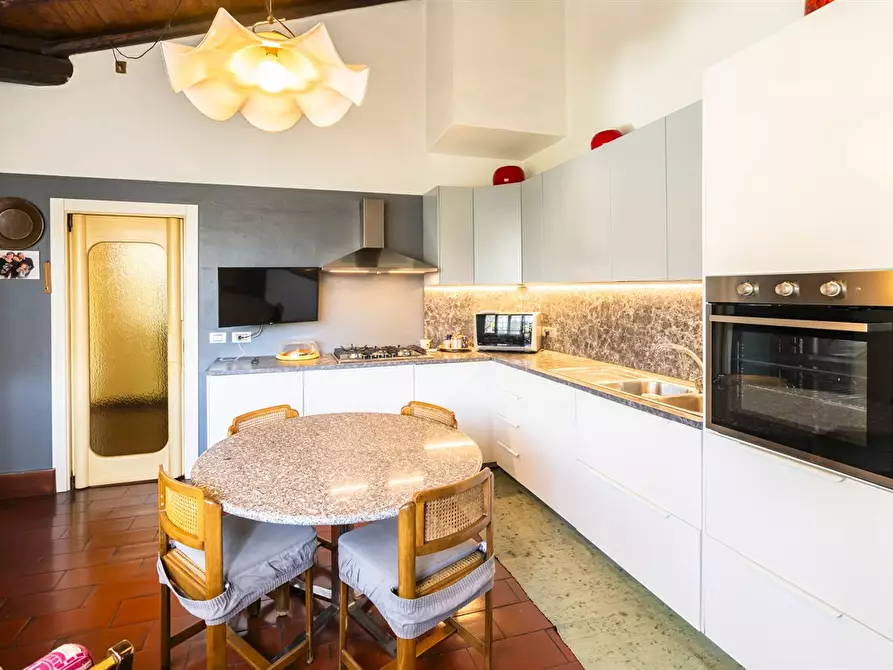 Immagine 4 di Villa in vendita  in VIA UGO FOSCOLO 9 a Credaro