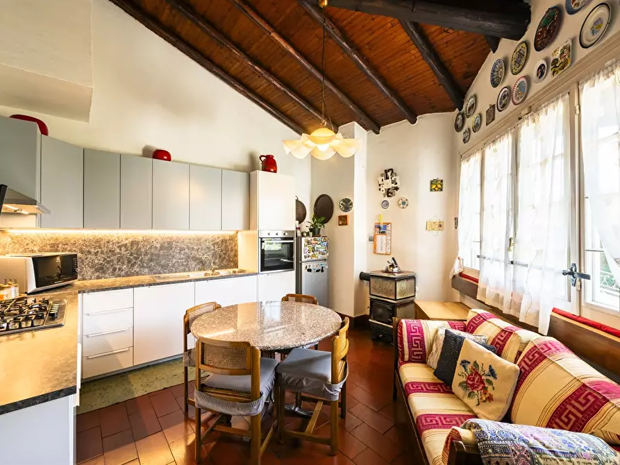 Immagine 6 di Villa in vendita  in VIA UGO FOSCOLO 9 a Credaro