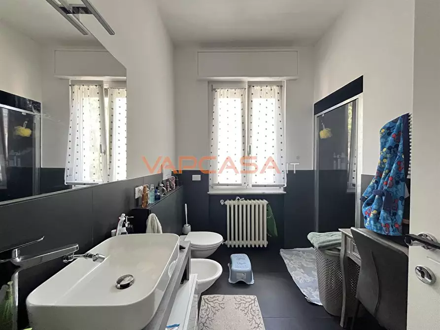 Immagine 5 di Appartamento in vendita  in VIA RAFFAELLO a Urgnano