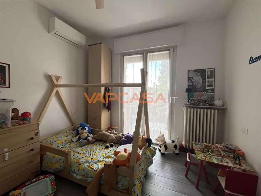 Immagine 2 di Appartamento in vendita  in VIA RAFFAELLO a Urgnano