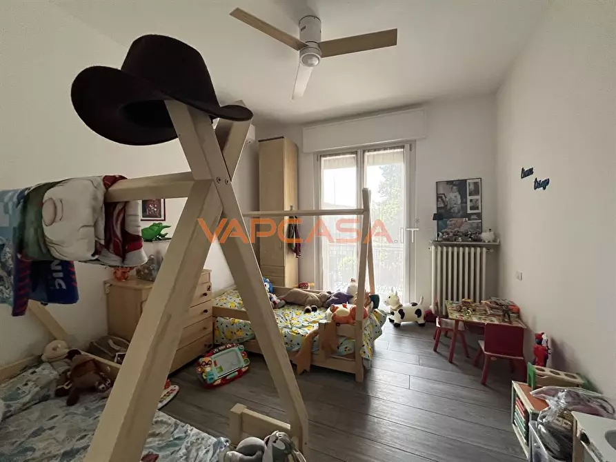 Immagine 1 di Appartamento in vendita  in VIA RAFFAELLO a Urgnano