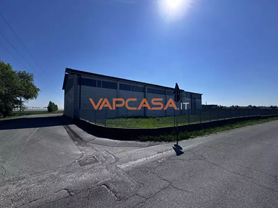 Immagine 8 di Capannone industriale in vendita  in VIA CAPPUCCINI 100 a Romano Di Lombardia