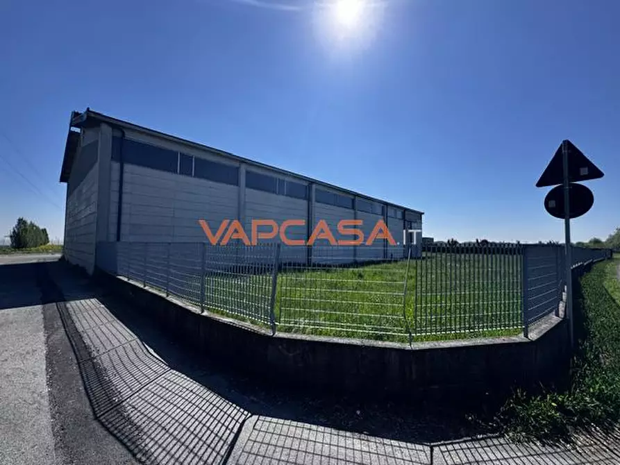 Immagine 5 di Capannone industriale in vendita  in VIA CAPPUCCINI 100 a Romano Di Lombardia