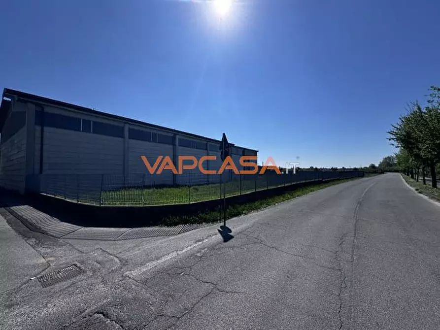 Immagine 9 di Capannone industriale in vendita  in VIA CAPPUCCINI 100 a Romano Di Lombardia