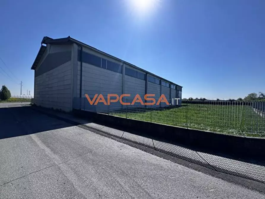 Immagine 4 di Capannone industriale in vendita  in VIA CAPPUCCINI 100 a Romano Di Lombardia