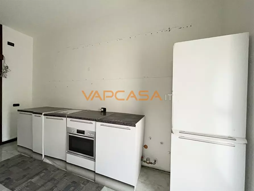 Immagine 2 di Appartamento in vendita  in CASNIDA a Treviglio