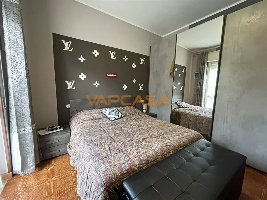 Immagine 5 di Appartamento in vendita  in VIA INDIPENDENZA a Romano Di Lombardia