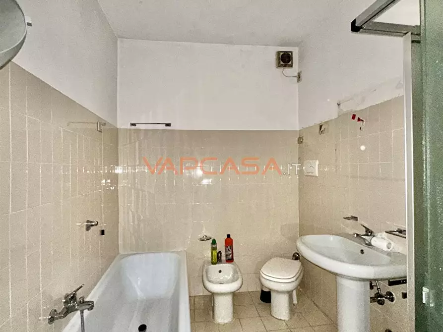 Immagine 7 di Casa indipendente in vendita  in VIA TADINI a Romano Di Lombardia