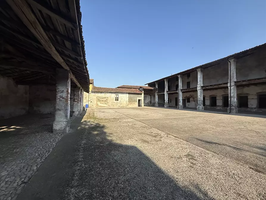 Immagine 4 di Rustico / casale in vendita  in VIA FIUME OGLIO 1 a Roccafranca