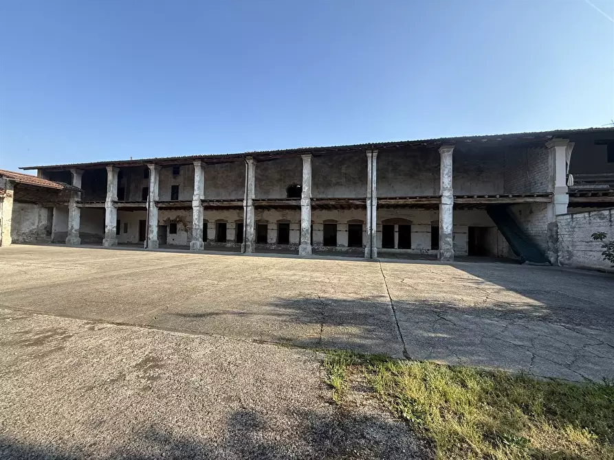 Immagine 7 di Rustico / casale in vendita  in VIA FIUME OGLIO 1 a Roccafranca