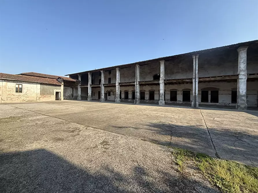 Immagine 5 di Rustico / casale in vendita  in VIA FIUME OGLIO 1 a Roccafranca