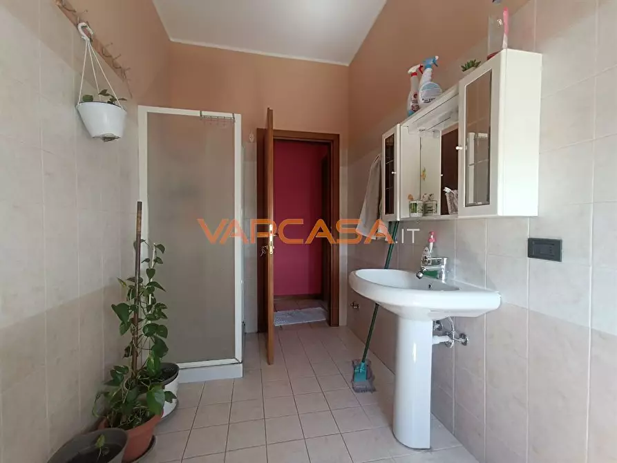 Immagine 3 di Appartamento in vendita  in VIA QUARENGHI a Castelli Calepio