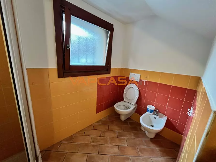 Immagine 3 di Appartamento in vendita  in PIAZZA PAPA GIOVANNI XXIII SNC a Romano Di Lombardia