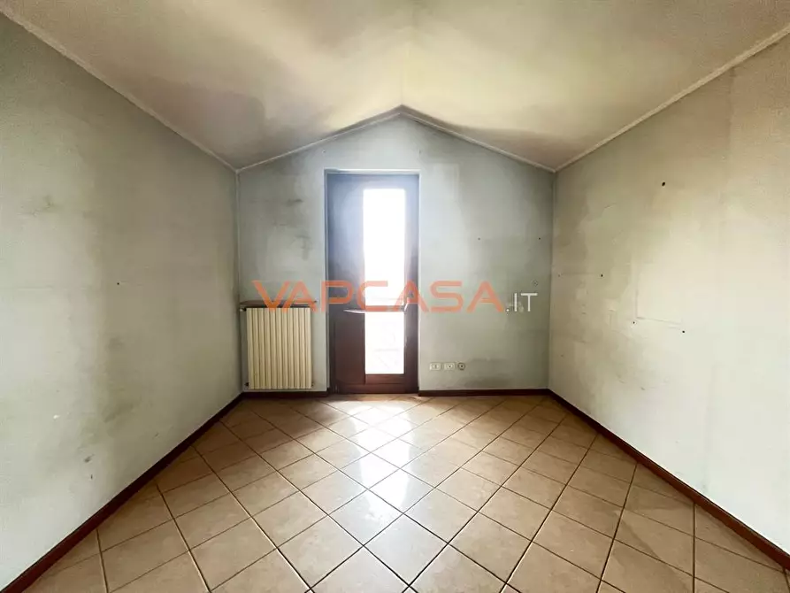 Immagine 9 di Appartamento in vendita  in via oberdan a Azzano San Paolo