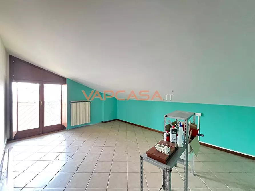 Immagine 8 di Appartamento in vendita  in via oberdan a Azzano San Paolo