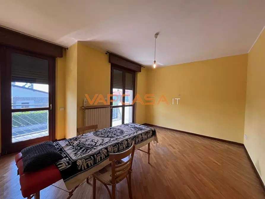 Immagine 2 di Appartamento in vendita  in via oberdan a Azzano San Paolo