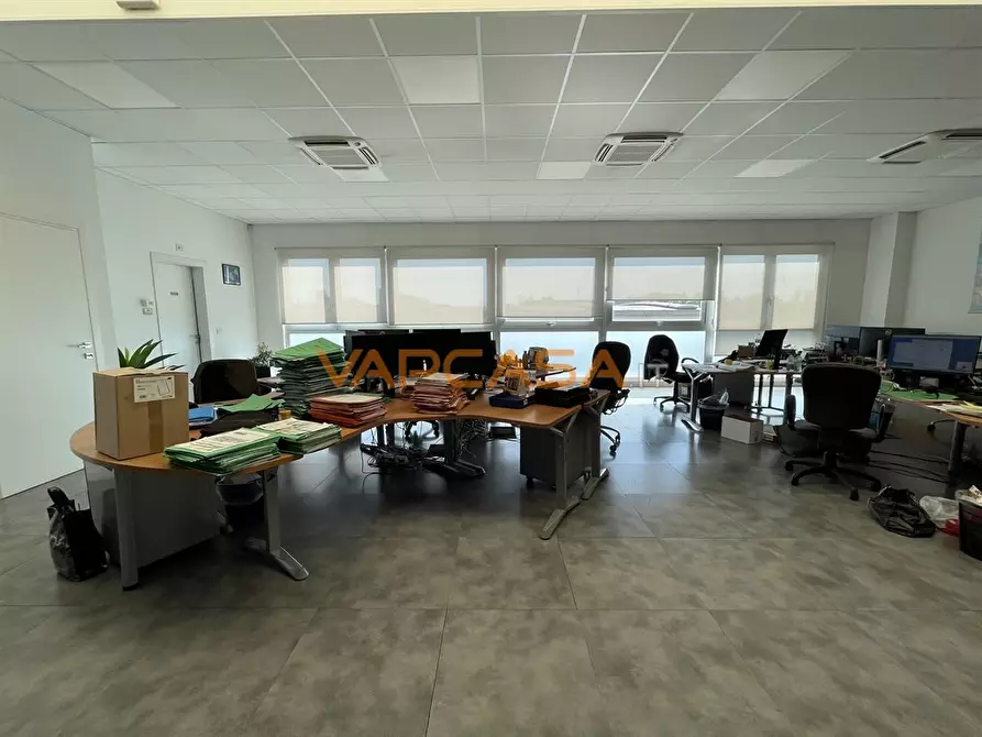 Immagine 3 di Ufficio in affitto  in via silone a Urgnano