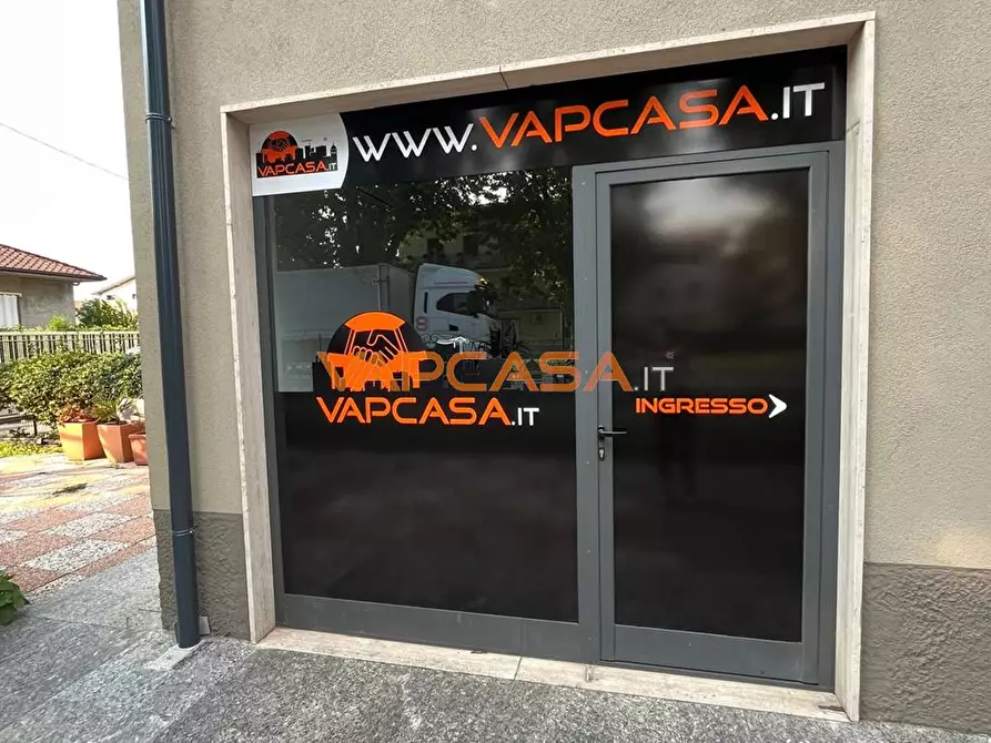 Immagine 7 di Rustico / casale in vendita  in PIAZZA ROMA a Levate