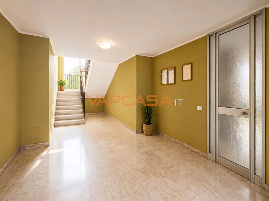 Immagine 9 di Appartamento in vendita  in via guglielmo marconi 6 a Ghisalba