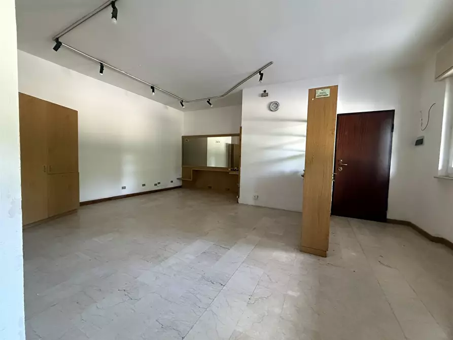 Immagine 1 di Appartamento in vendita  in VIA BELLINI 2 a Castelli Calepio
