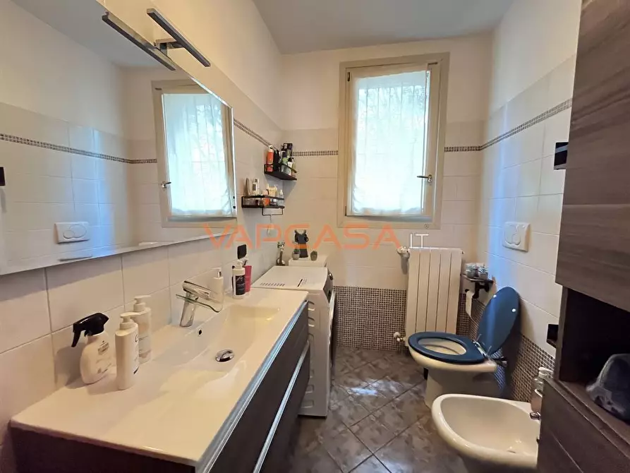 Immagine 7 di Appartamento in vendita  in Via della fattoria a Cologno Al Serio