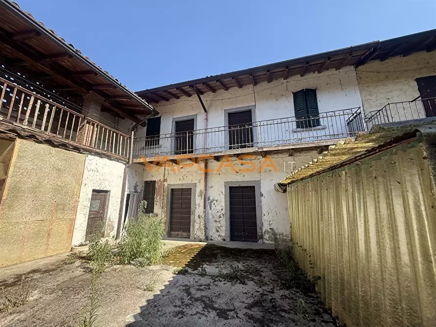 Immagine 5 di Casa semindipendente in vendita  in VIA SAN ROCCO 2 a Pontoglio