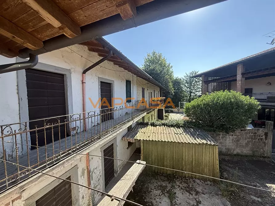Immagine 2 di Casa semindipendente in vendita  in VIA SAN ROCCO 2 a Pontoglio