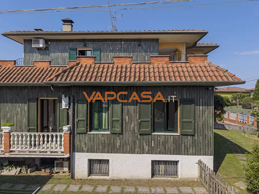 Immagine 3 di Villa in vendita  in via donizetti 36 a Roccafranca