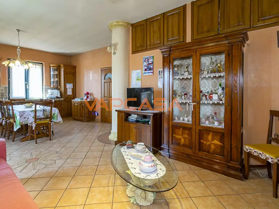 Immagine 9 di Villa in vendita  in via donizetti 36 a Roccafranca