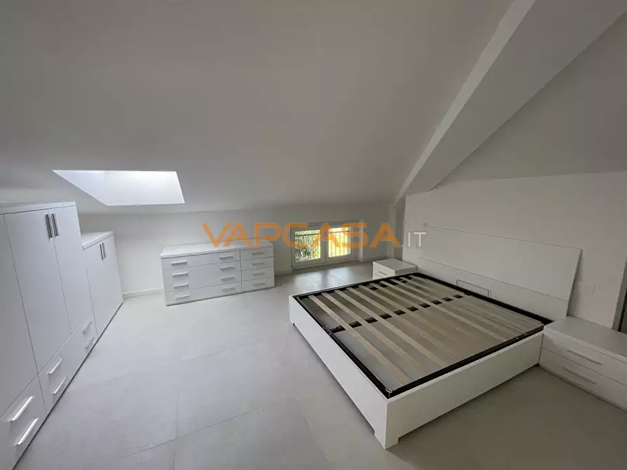 Immagine 4 di Appartamento in vendita  in via crema a Romano Di Lombardia