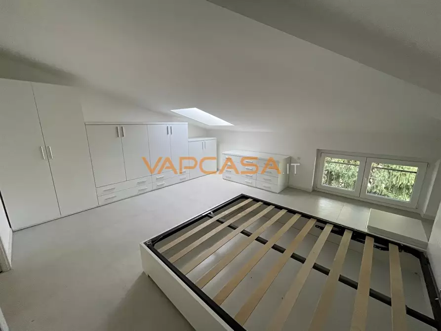 Immagine 5 di Appartamento in vendita  in via crema a Romano Di Lombardia