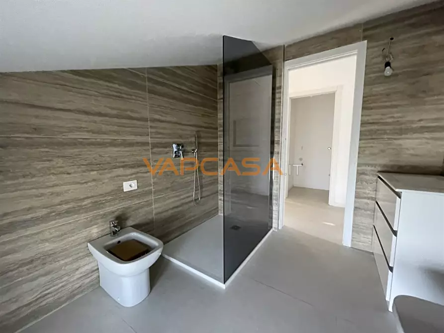 Immagine 2 di Appartamento in vendita  in via crema a Romano Di Lombardia