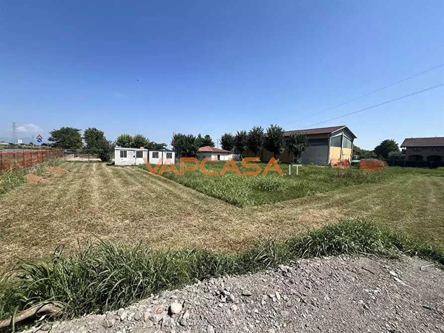 Immagine 5 di Appartamento in vendita  in VIA TORQUATO TASSO SNC a Comun Nuovo