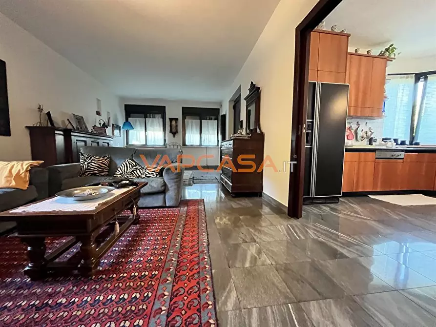 Immagine 2 di Villa in vendita  in VIA UMBERTO I 31 a Bariano