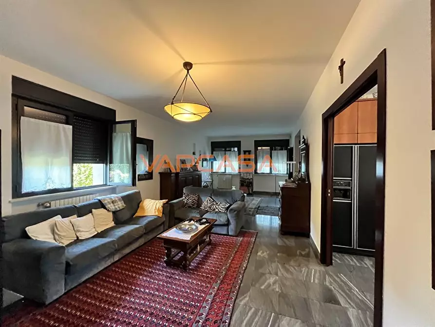 Immagine 1 di Villa in vendita  in VIA UMBERTO I 31 a Bariano