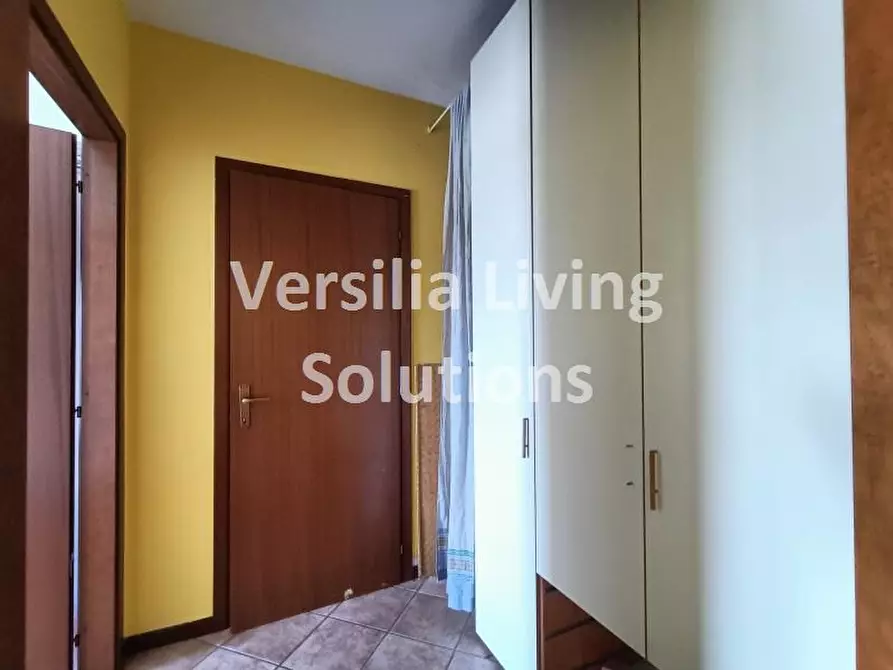 Immagine 1 di Appartamento in vendita  a Viareggio