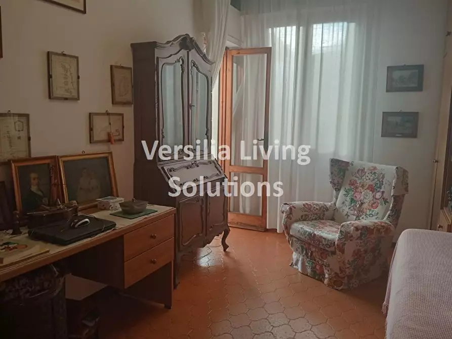 Immagine 1 di Appartamento in vendita  a Camaiore