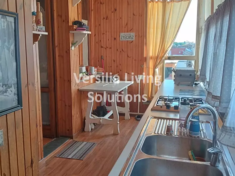 Immagine 8 di Appartamento in vendita  a Camaiore