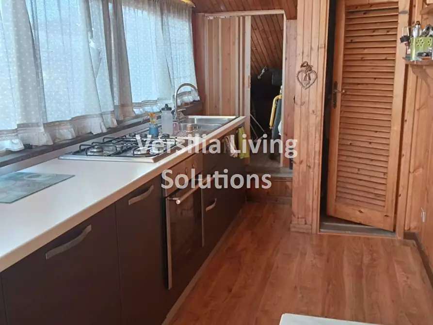 Immagine 7 di Appartamento in vendita  a Camaiore