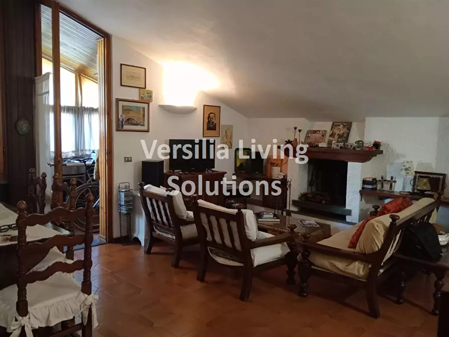 Immagine 6 di Appartamento in vendita  a Camaiore