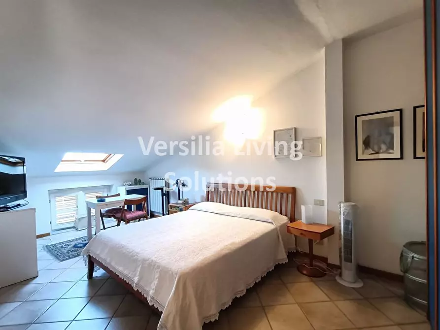 Immagine 9 di Appartamento in vendita  a Viareggio