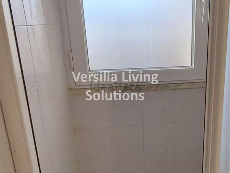 Immagine 2 di Appartamento in vendita  a Viareggio