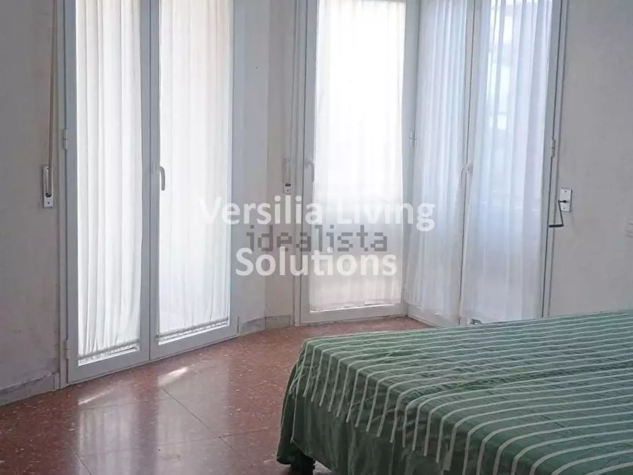 Immagine 3 di Appartamento in vendita  a Viareggio