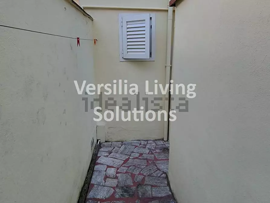 Immagine 3 di Appartamento in vendita  a Viareggio