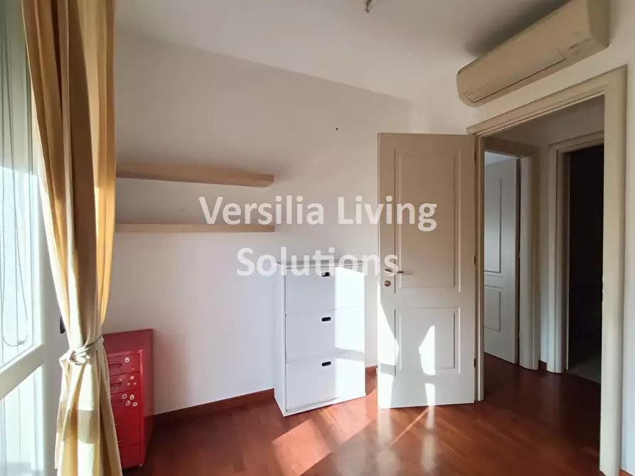 Immagine 8 di Appartamento in vendita  a Viareggio