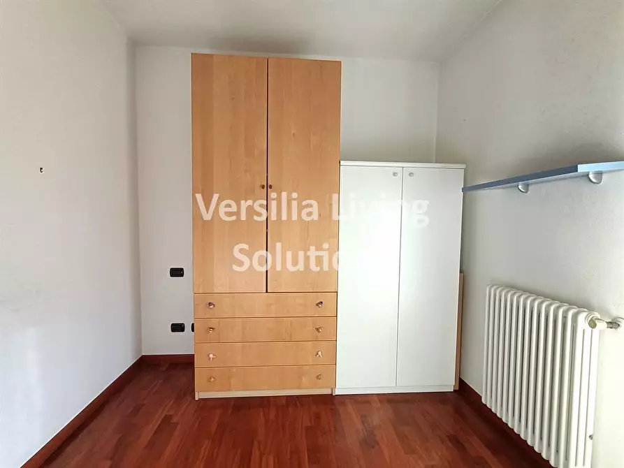 Immagine 6 di Appartamento in vendita  a Viareggio